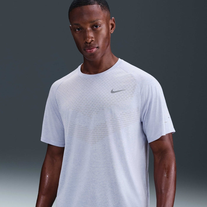NIKE STRIDE