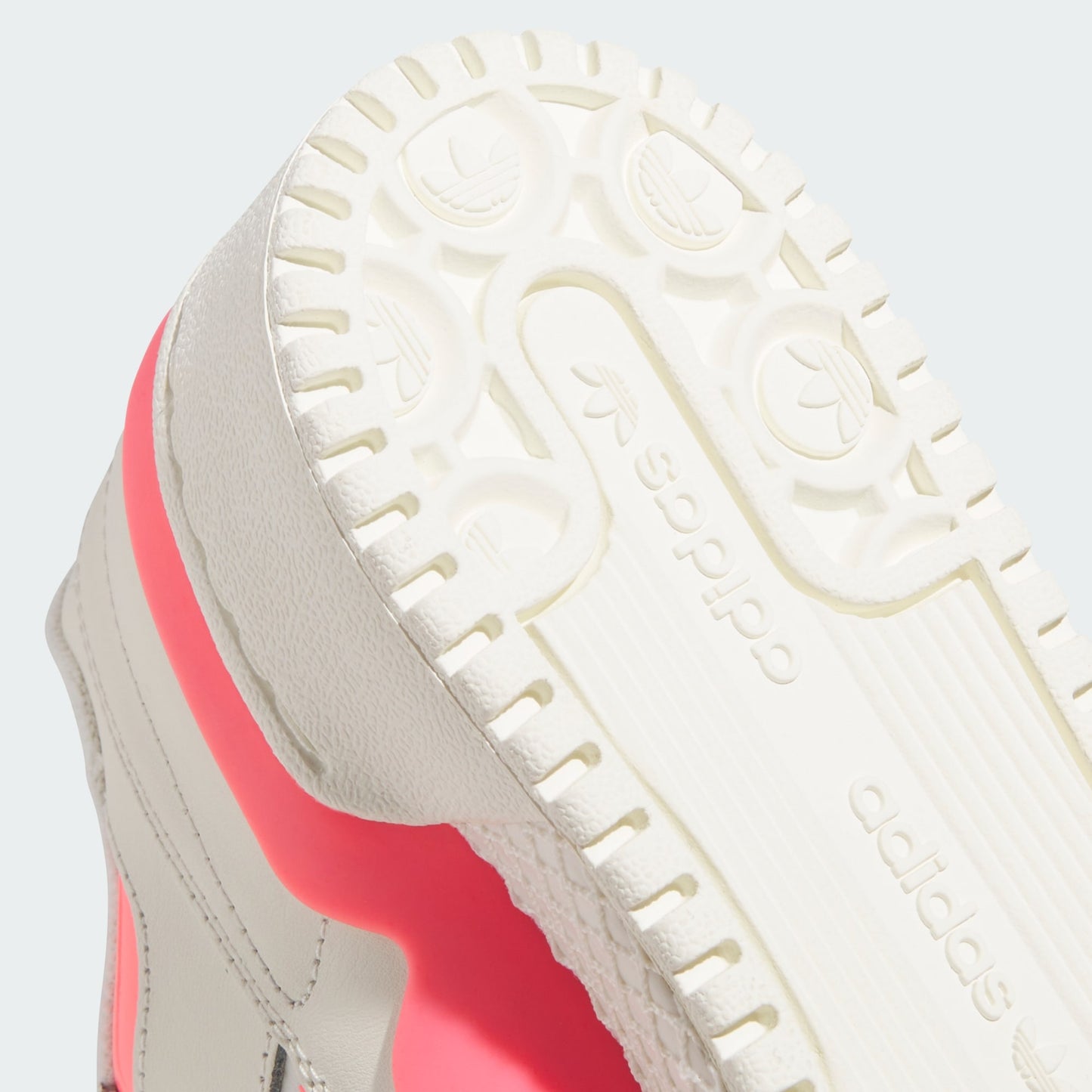 FORUM BOLD J