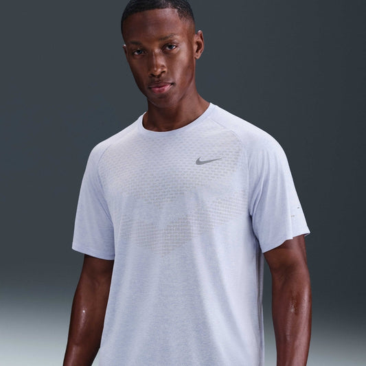 NIKE STRIDE